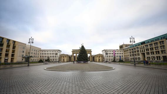 Germany enters stricter lockdown as coronavirus deaths hit new high