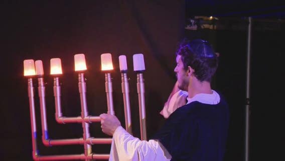 Drive-thru Hanukkah celebration being held in Downtown LA
