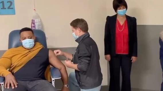 Frontline workers in Riverside County begin receiving COVID-19 vaccine