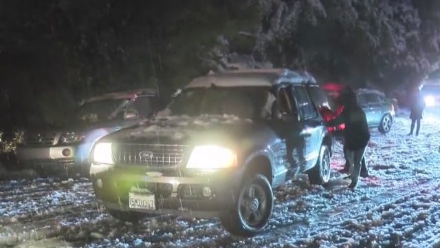 Winter storm leaves drivers stuck on Mt. Baldy