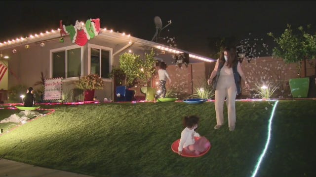 Holiday lights draw thousands to Pasadena's Upper Hastings Ranch