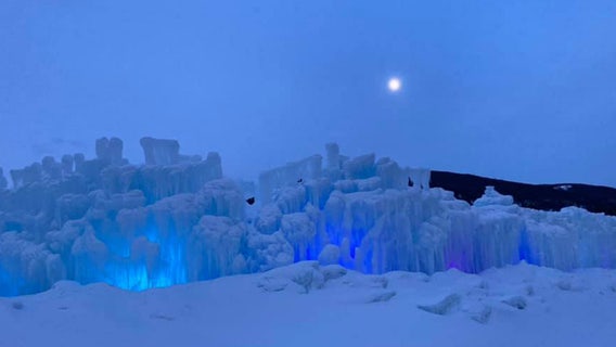 ‘Unbelievably beautiful’: Giant ice castles light up in Colorado