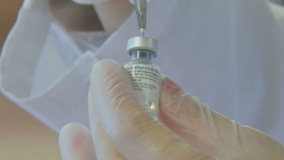 Despite illness reports, California says batch of Moderna vaccine can be used