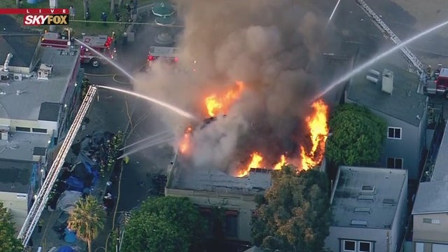 Massive blaze sparks within feet of Venice Beach shoreline