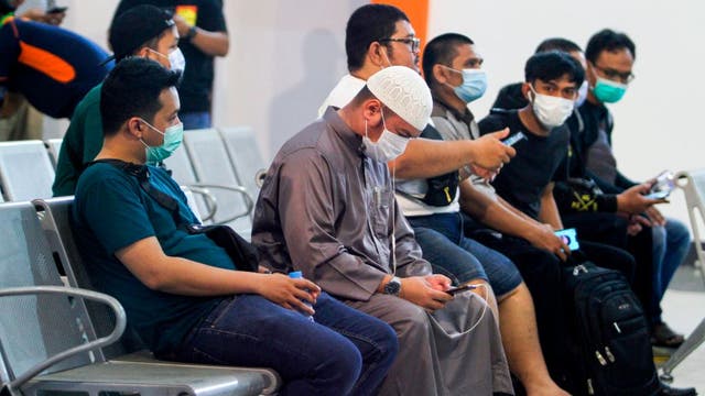 Body parts, debris found after Indonesia plane crash