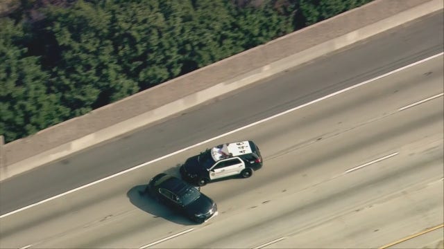 Deputies use PIT maneuver to end pursuit in Norwalk area
