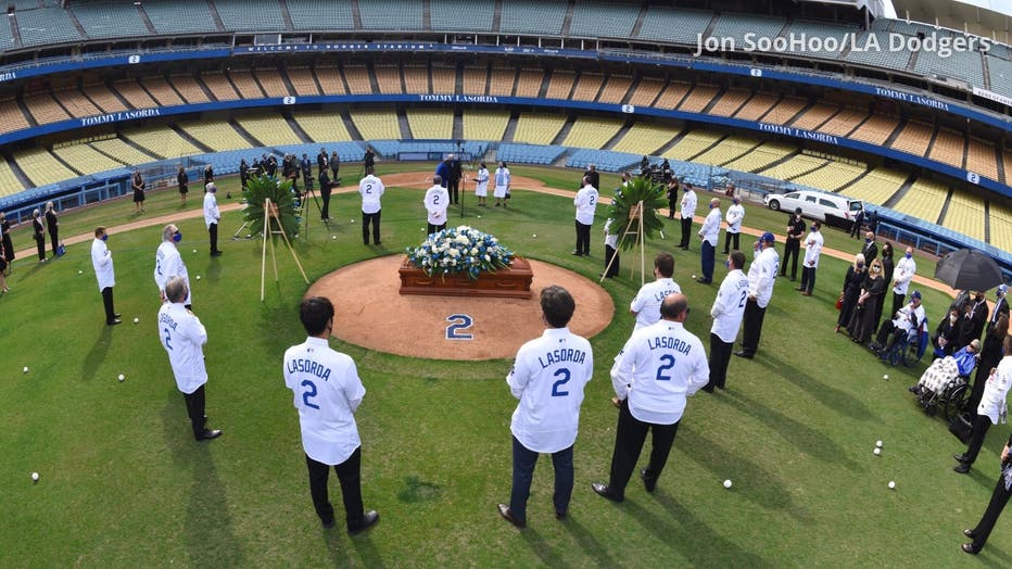 A Stretch Of The 5 Freeway Now Honors Dodgers Legend Tommy Lasorda
