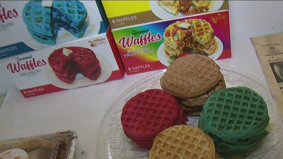 LA’s ‘Kobbler King’ celebrates 27 years on baking table throne