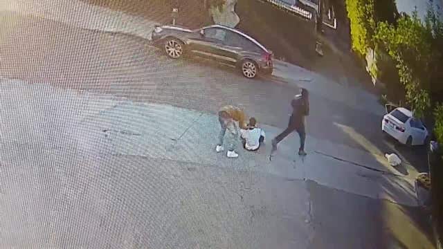 Robbers target shoppers wearing Rolex watches in Fairfax District