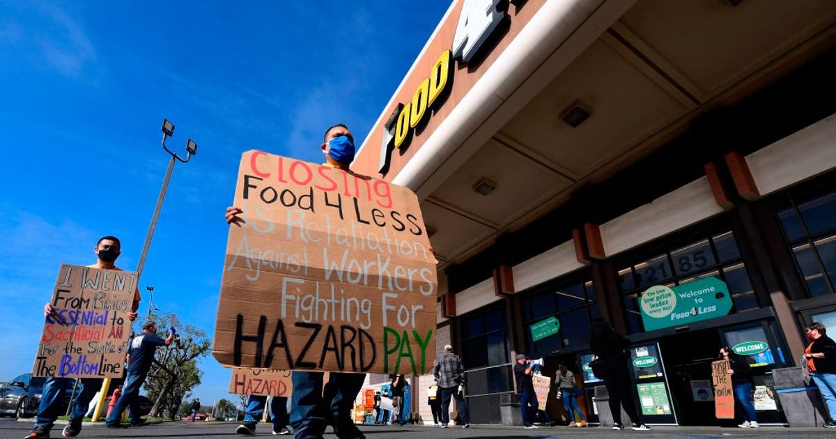 Grocery store workers, community members call on Kroger to stop closing ...