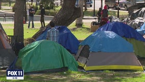 Los Angeles to close Echo Park Lake, clear park's homeless residents