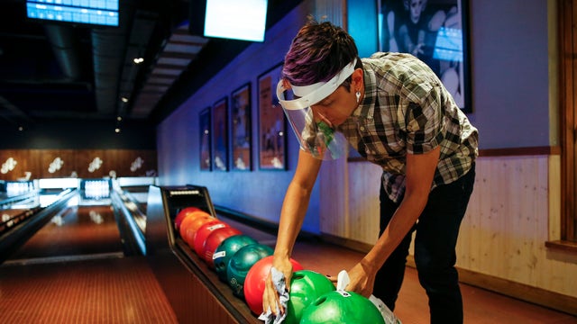 LA, Orange County businesses cleared for more reopenings; criteria met to move into Orange Tier