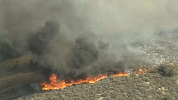 Country Fire: Thousand Oaks blaze burns 28 acres, 70% contained