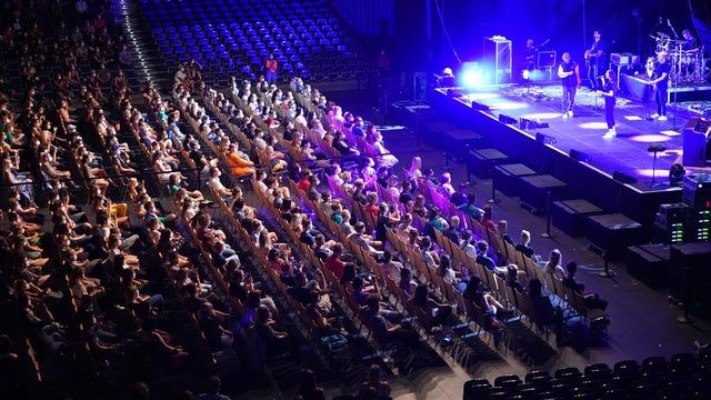 Los Angeles County to modify health order, adding guidance for live events, conferences