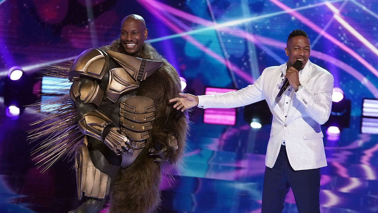 The Masked Singer Tyrese S Reveal As Robopine Won 1 Sharp Fox Super 6 Player 10k