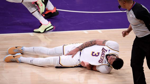 Healthier Suns, hurting Lakers make for 1st-round intrigue