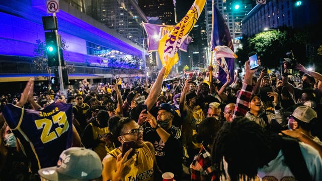 Lakers fan sues city alleging he lost an eye during championship celebration