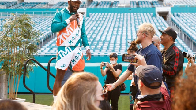 Floyd Mayweather in altercation with Jake Paul ahead of fight vs. Youtube star's brother