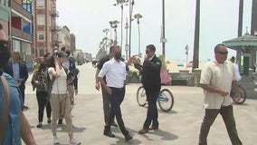 Homeless crisis: Mayor Eric Garcetti tours Venice as residents call for meaningful change