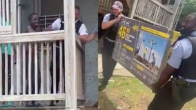 Chicago officers surprise kids with new basketball hoop after seeing them play with milk crate