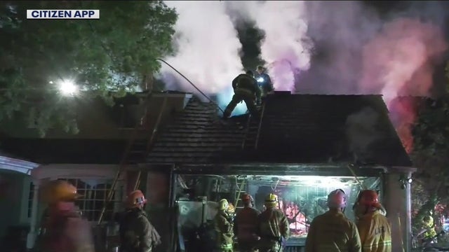 Driver killed after Mercedes plows into Hancock Park home