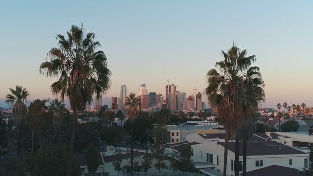 More Angelenos plan to leave Los Angeles, study finds