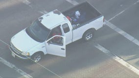 Police chase suspect takes smoke break before surrendering to LAPD