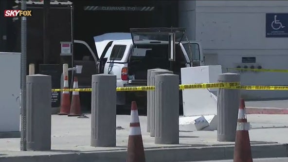 Armed suspect tries to break into Roybal Federal Building