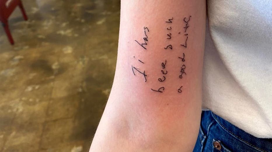 Sisters-get-tattoos-Dad-words-9