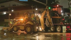 Ruptured water main prompts road closures in Sherman Oaks