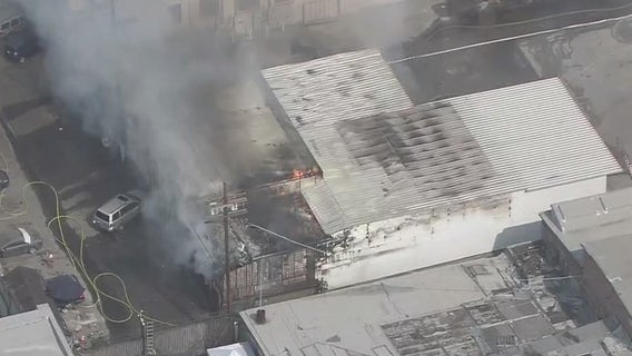 1 dead in South Los Angeles building fire