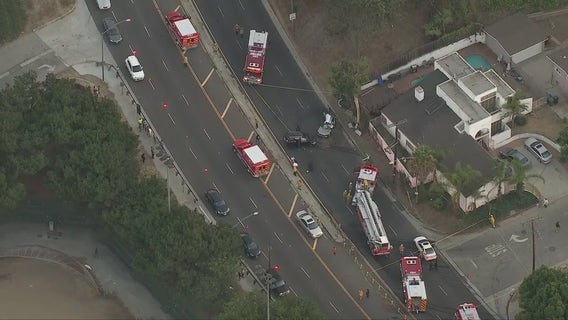 At least two dead in crash in Baldwin Hills