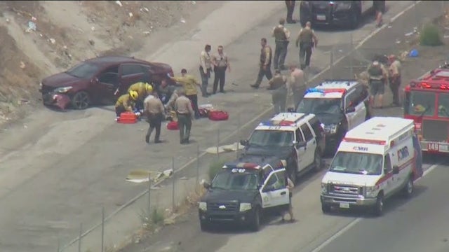 Deputy dragged by car after traffic stop on 5 Freeway near Castaic; suspect fatally shot by deputies