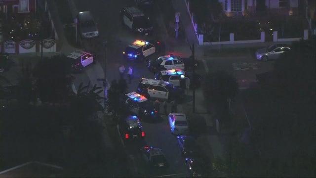 LA County sheriff's deputy shot trying to arrest suspected robber in Lynwood