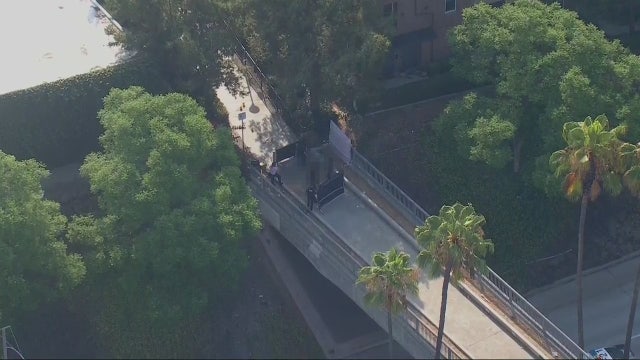 Man found stabbed to death on pedestrian bridge in Fullerton