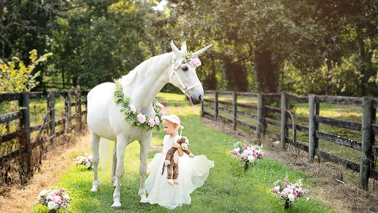 Unicorn-1-Little-Tots-Photography-Sarah-Lawrence