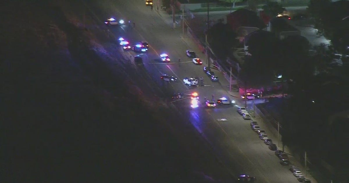 Two LA County deputies hurt after chase ends in crash | FOX 11 Los Angeles