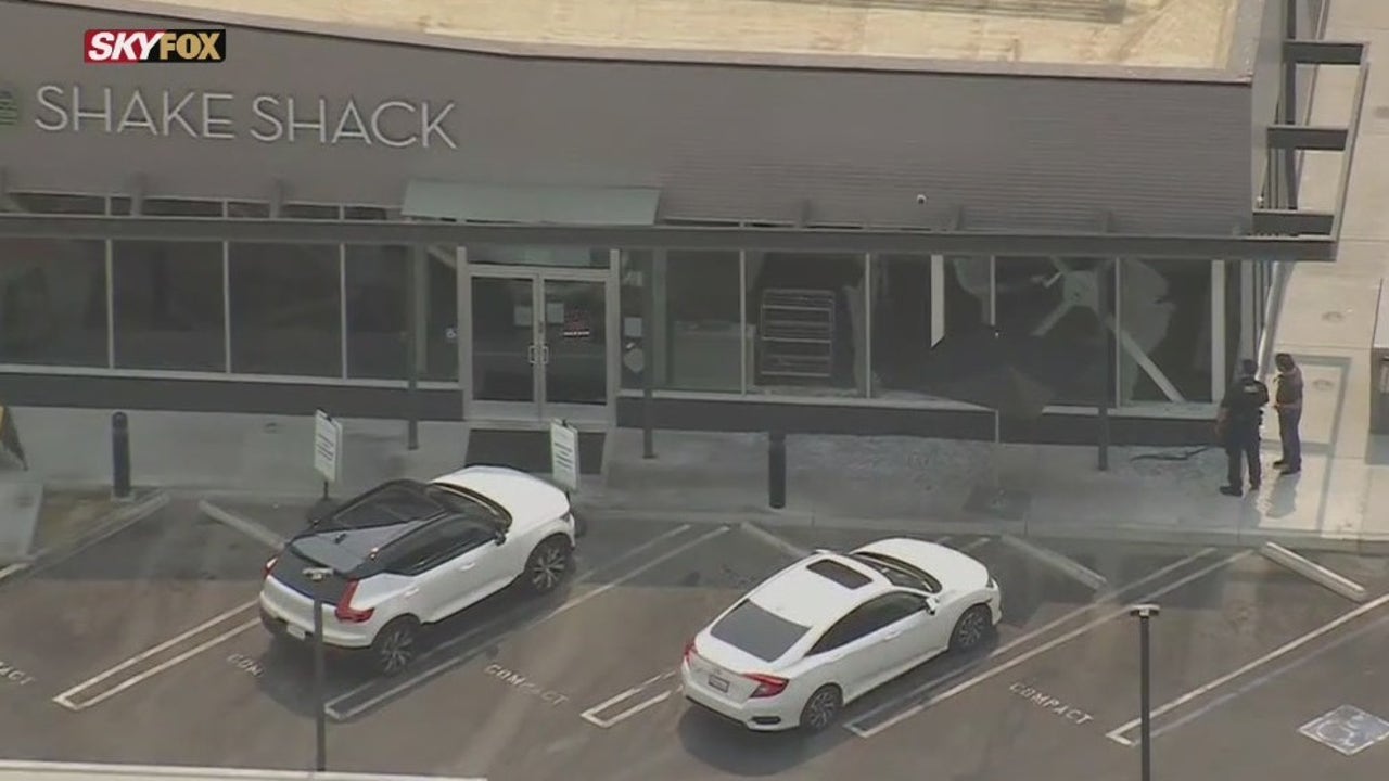 Shake Shack shooting: Homeless man opens fire at crowded restaurant in ...