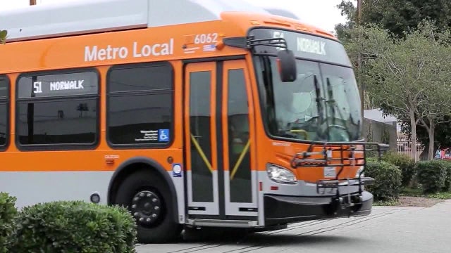 Metro offering free rides for Tuesday's gubernatorial recall election