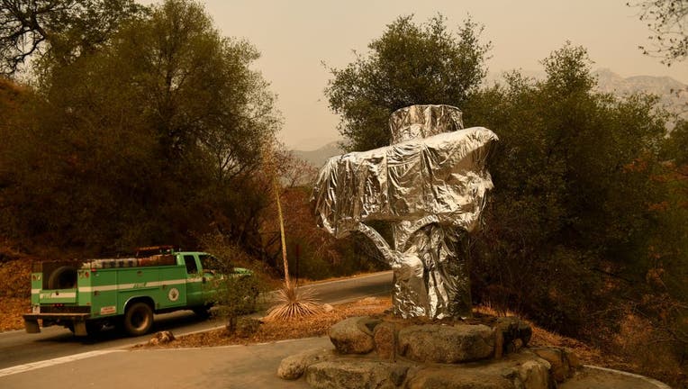 f0c2c350-US-CLIMATE-FIRE-CALIFORNIA-SEQUOIA