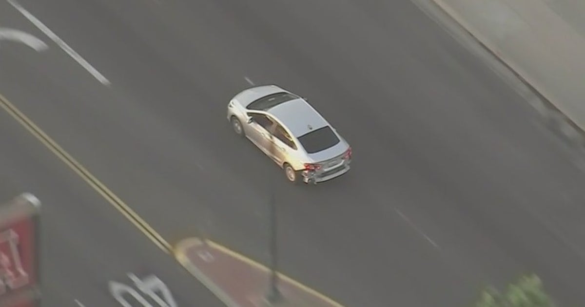 Police chase suspect in custody after driving erratically across Los ...