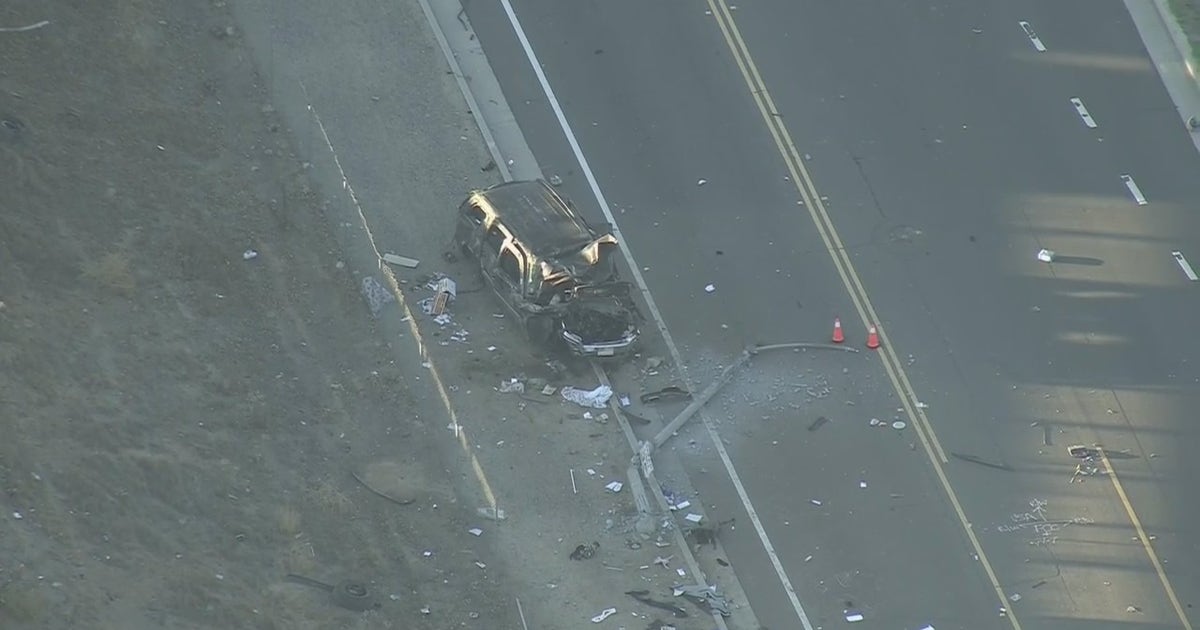 1 dead in crash near the 91 Freeway in Corona | FOX 11 Los Angeles
