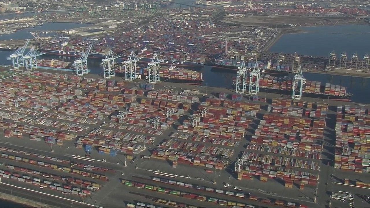Port of Los Angeles receives M in federal grants to reduce congestion