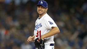 Dodgers lose to Giants on Longoria HR; LA on brink of elimination