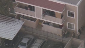 Kidnapping suspect who barricaded inside Palmdale apartment building taken into custody