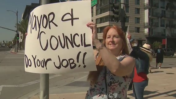 Carson residents cry foul as area still reeks of bad odor; LA County officials hold town hall meeting