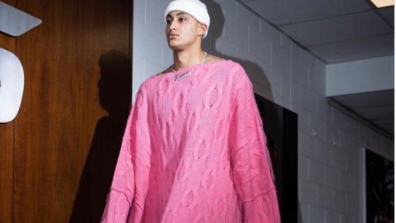 Kyle Kuzma turns heads with wild outfit before Wizards game