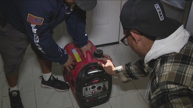 Windy Thanksgiving: Power outages force families to make last-minute change of plans