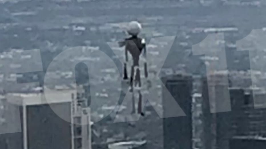 Jetpack Wearing Person Flies Over LAX Again Without Getting Caught Or Being  Identified - Narcity