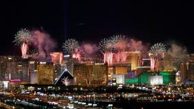 Officials: Vegas fireworks show will go on, 300,000 expected